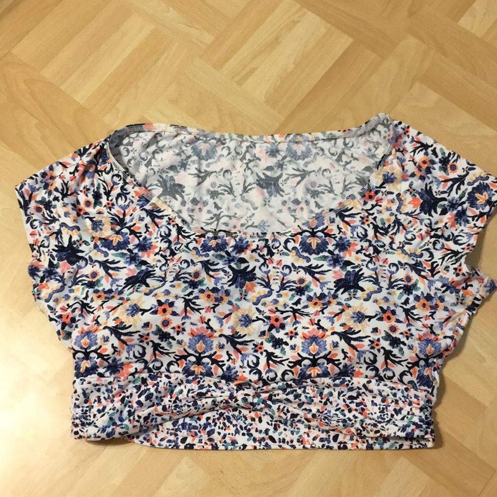 Athleta cropped swim top